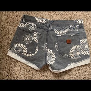 Roxy patterned jeans